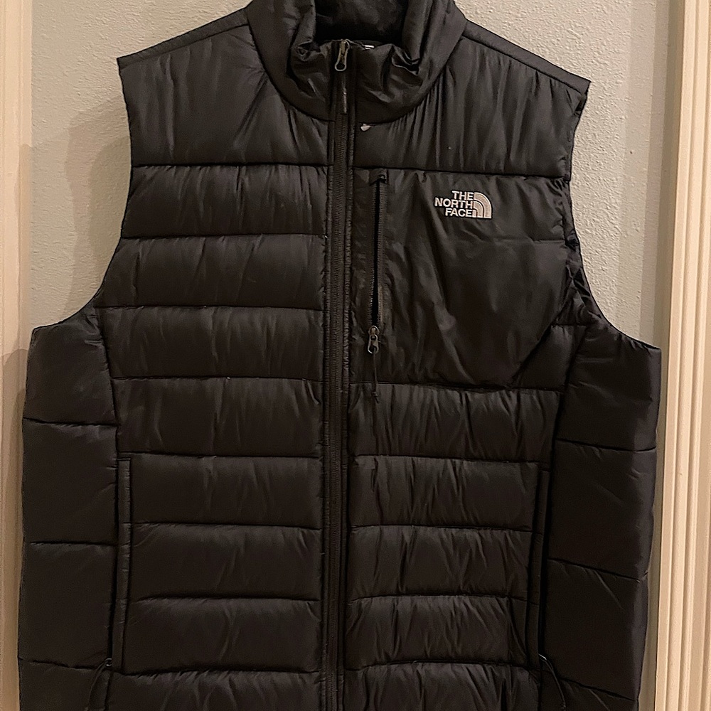 EUC The North Face black puffer vest